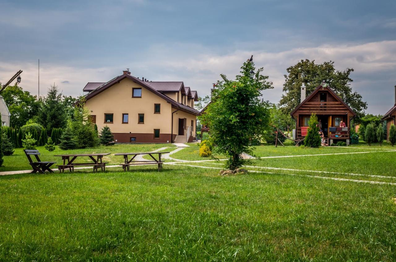 Osrodek Wczasowy "Wczasy Pod Grusza" Hotel Biecz Exterior photo