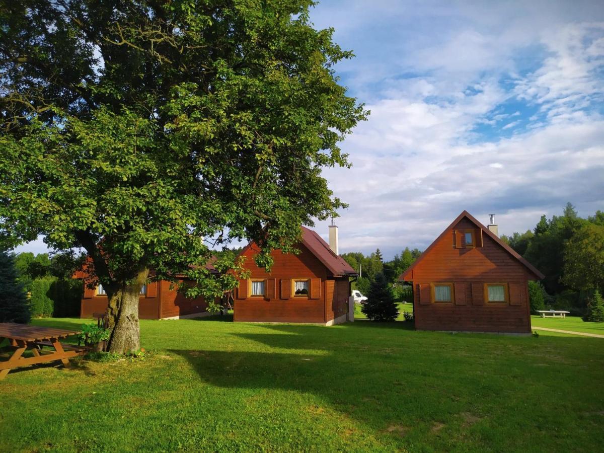 Osrodek Wczasowy "Wczasy Pod Grusza" Hotel Biecz Exterior photo