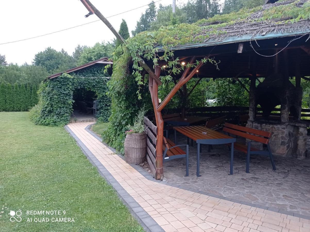 Osrodek Wczasowy "Wczasy Pod Grusza" Hotel Biecz Exterior photo